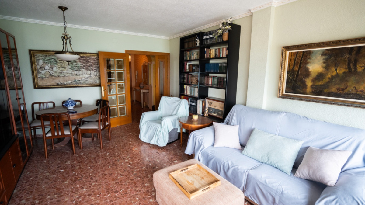 Se vende Apartamento Planta Media de 3 dormitorios en Costa Blanca, Alicante, España