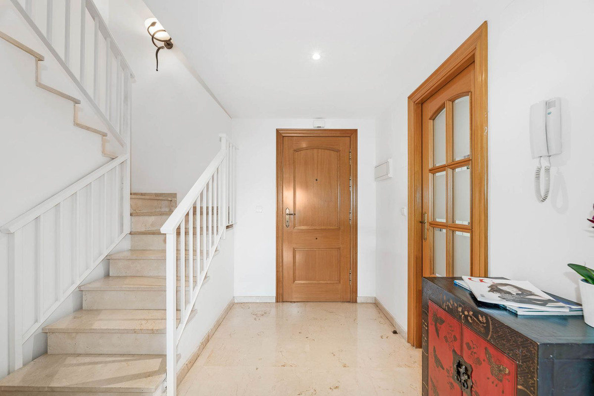 3 Bed Apartment for sale in Guadalmina Alta Costa Del Sol, Málaga, Spain