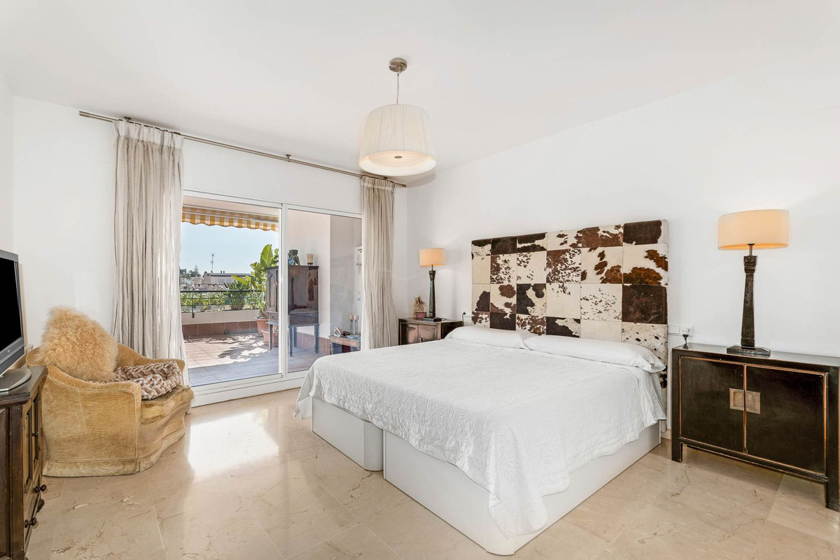 3 Bed Apartment for sale in Guadalmina Alta Costa Del Sol, Málaga, Spain
