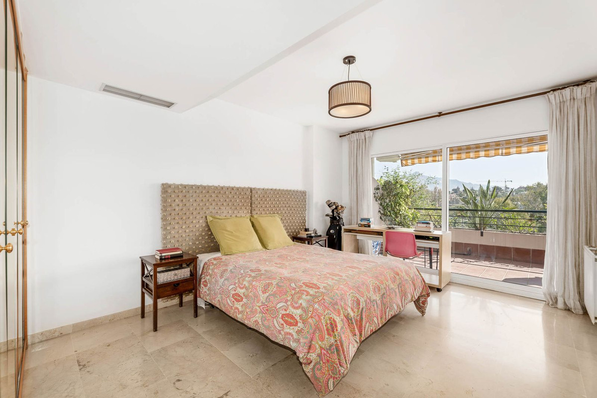 3 Bed Apartment for sale in Guadalmina Alta Costa Del Sol, Málaga, Spain
