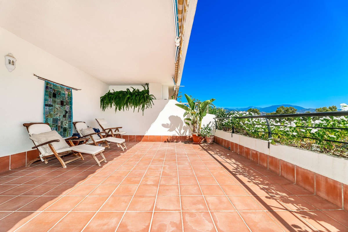 3 Bed Apartment for sale in Guadalmina Alta Costa Del Sol, Málaga, Spain