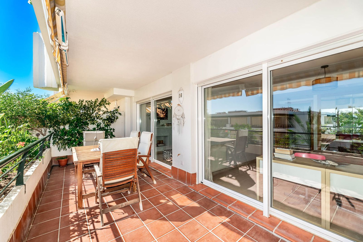 3 Bed Apartment for sale in Guadalmina Alta Costa Del Sol, Málaga, Spain