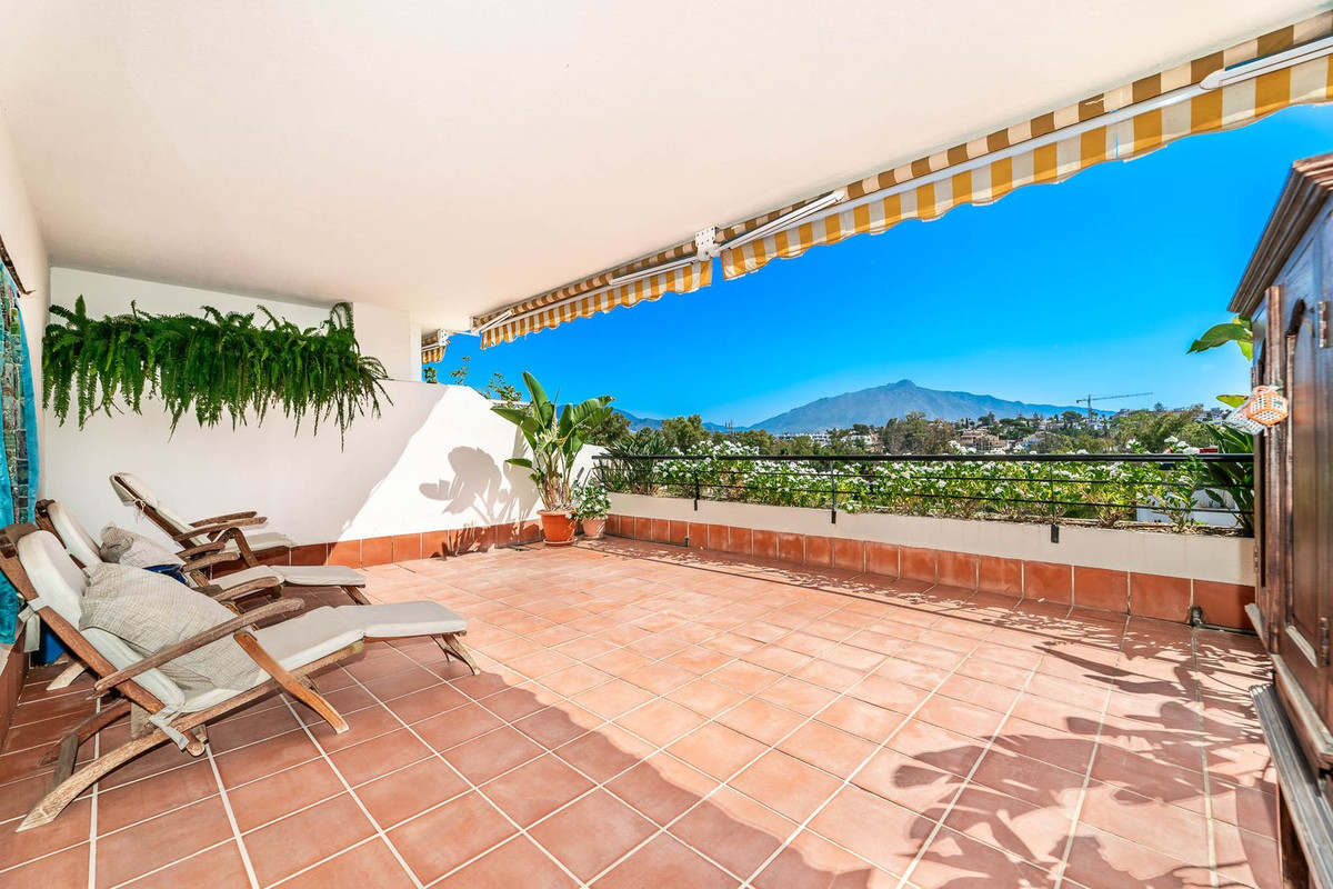 3 Bed Apartment for sale in Guadalmina Alta Costa Del Sol, Málaga, Spain