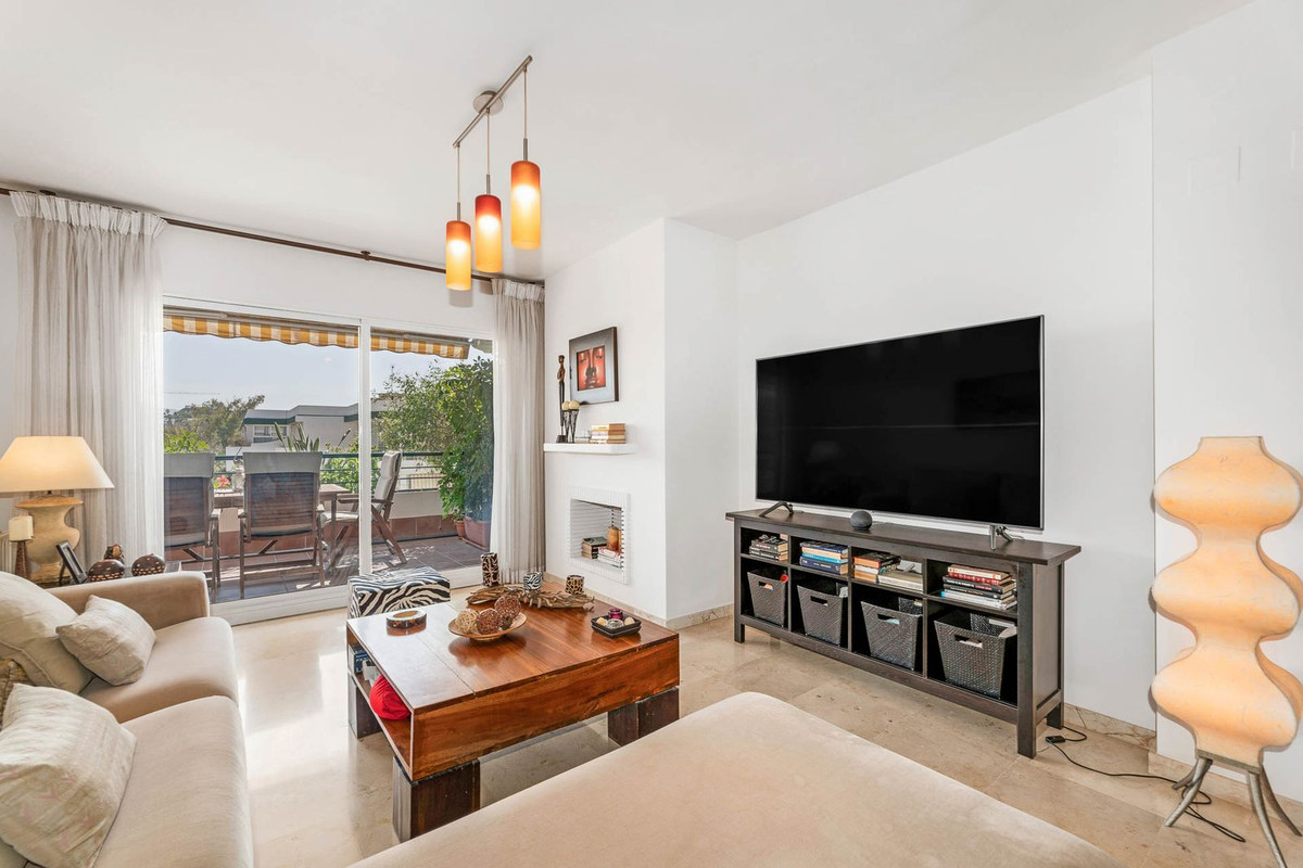 3 Bed Apartment for sale in Guadalmina Alta Costa Del Sol, Málaga, Spain