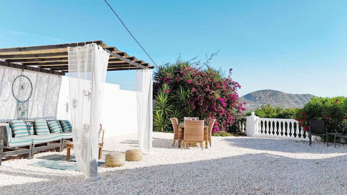 4 Bed Townhouse for sale in Alhaurín El Grande Costa Del Sol, Málaga, Spain