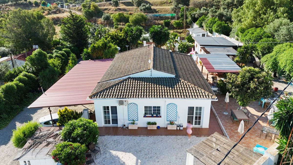 4 Bed Townhouse for sale in Alhaurín El Grande Costa Del Sol, Málaga, Spain