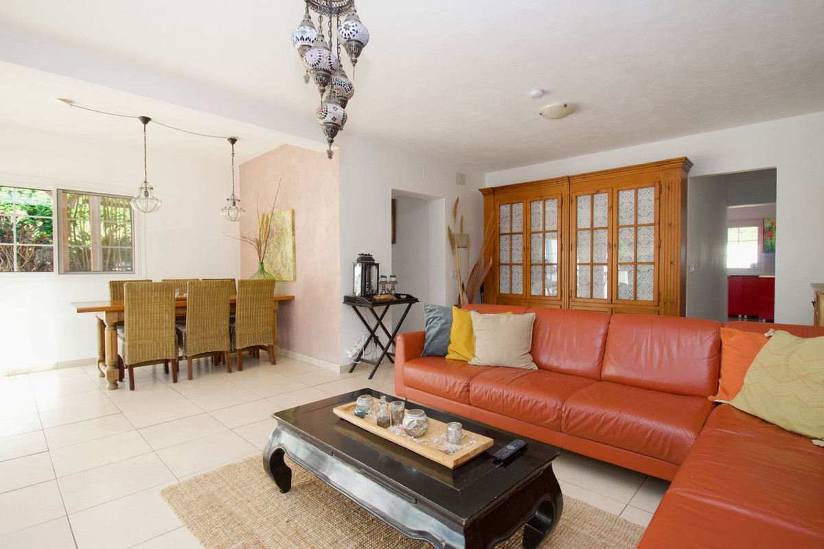 4 Bed Townhouse for sale in Alhaurín El Grande Costa Del Sol, Málaga, Spain