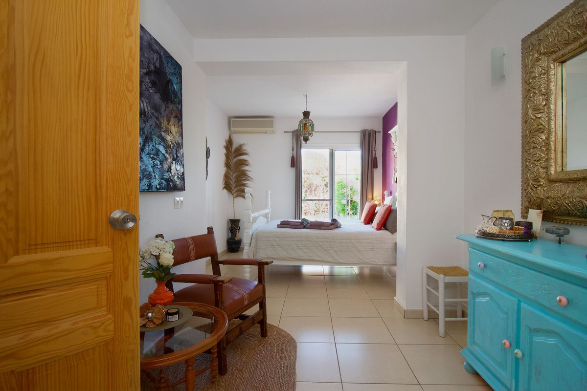 4 Bed Townhouse for sale in Alhaurín El Grande Costa Del Sol, Málaga, Spain
