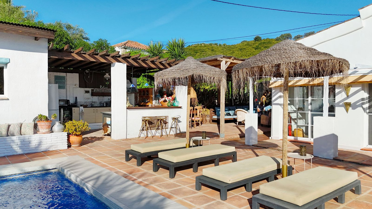 4 Bed Townhouse for sale in Alhaurín El Grande Costa Del Sol, Málaga, Spain