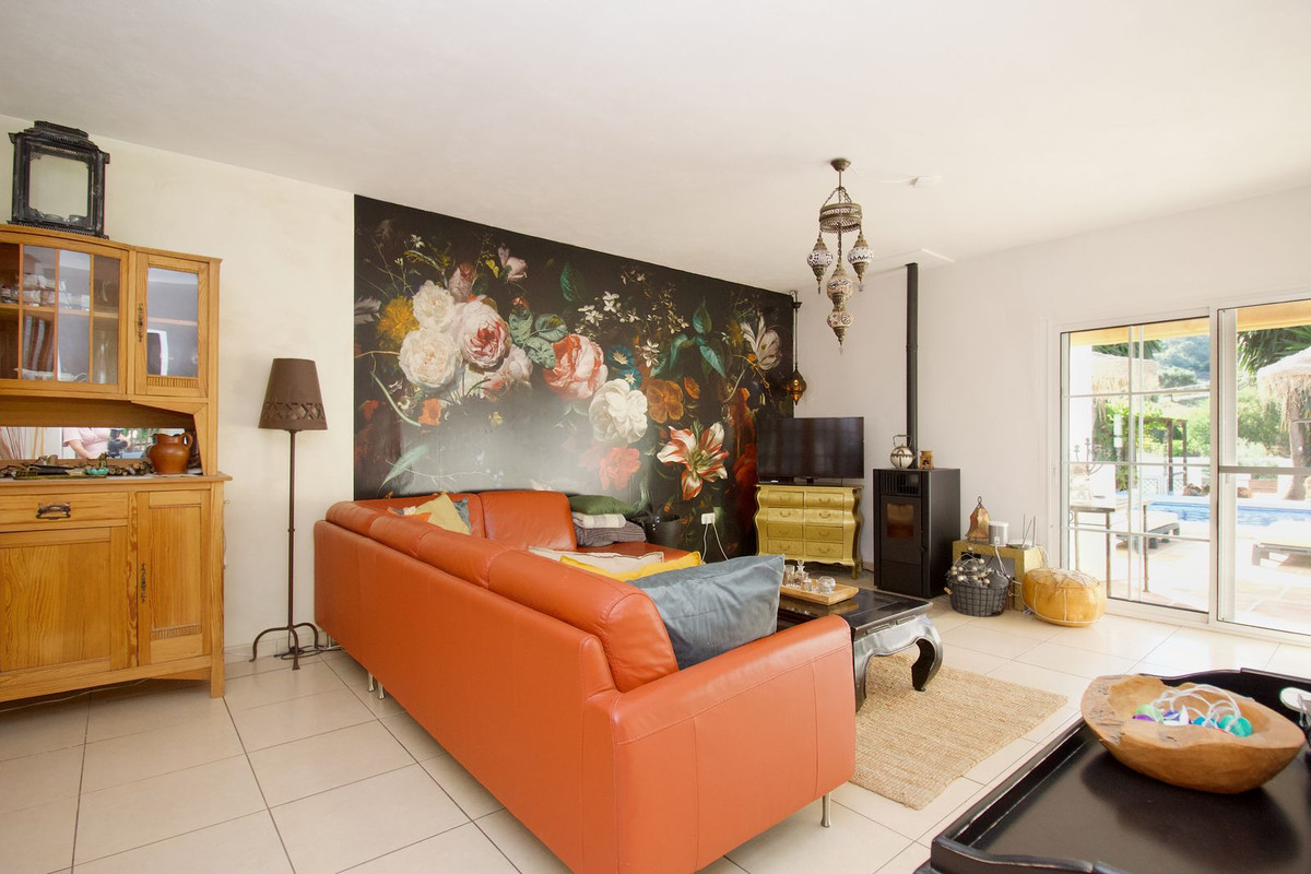 4 Bed Townhouse for sale in Alhaurín El Grande Costa Del Sol, Málaga, Spain