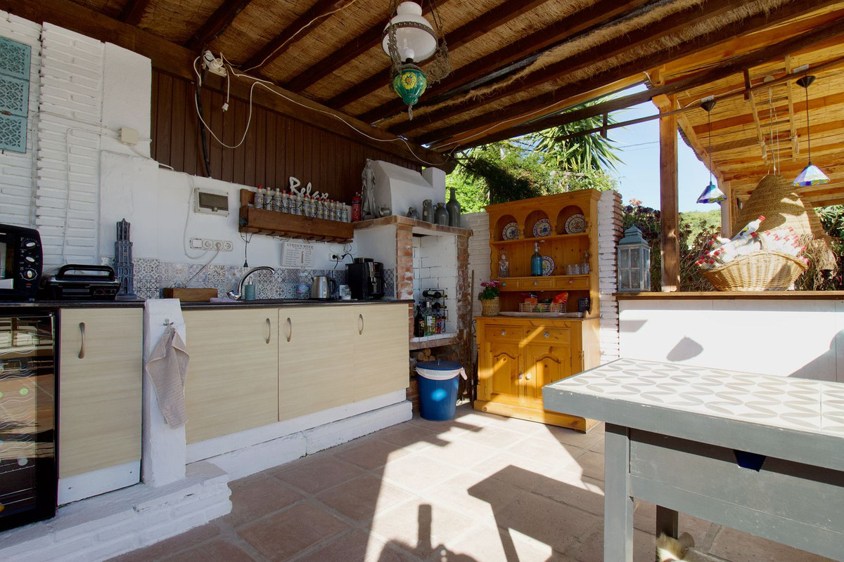 4 Bed Townhouse for sale in Alhaurín El Grande Costa Del Sol, Málaga, Spain
