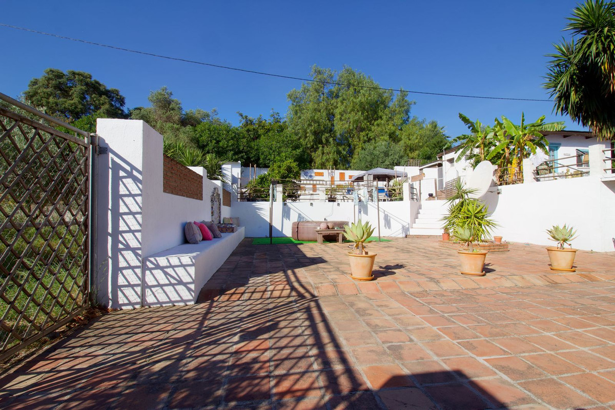 4 Bed Townhouse for sale in Alhaurín El Grande Costa Del Sol, Málaga, Spain