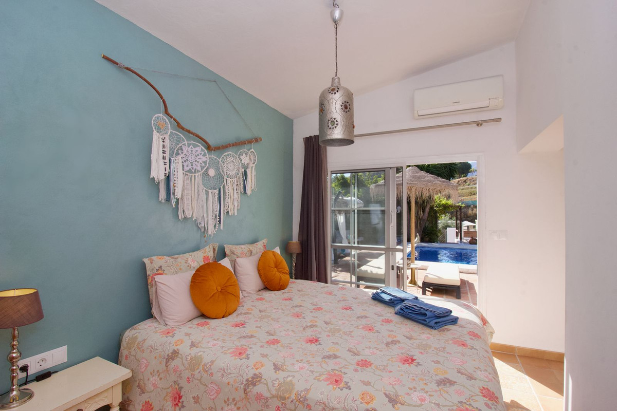 4 Bed Townhouse for sale in Alhaurín El Grande Costa Del Sol, Málaga, Spain