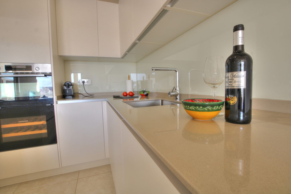 3 Bed Apartment for sale in La Cala De Mijas Costa Del Sol, Málaga, Spain