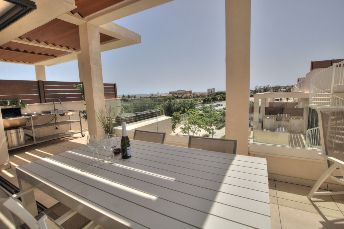 3 Bed Apartment for sale in La Cala De Mijas Costa Del Sol, Málaga, Spain