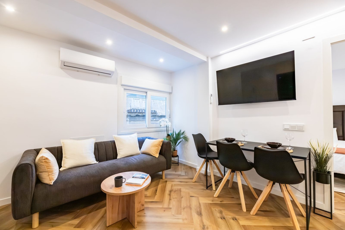 Se vende Apartamento Planta Media de 3 dormitorios en Costa Del Sol, Málaga, España