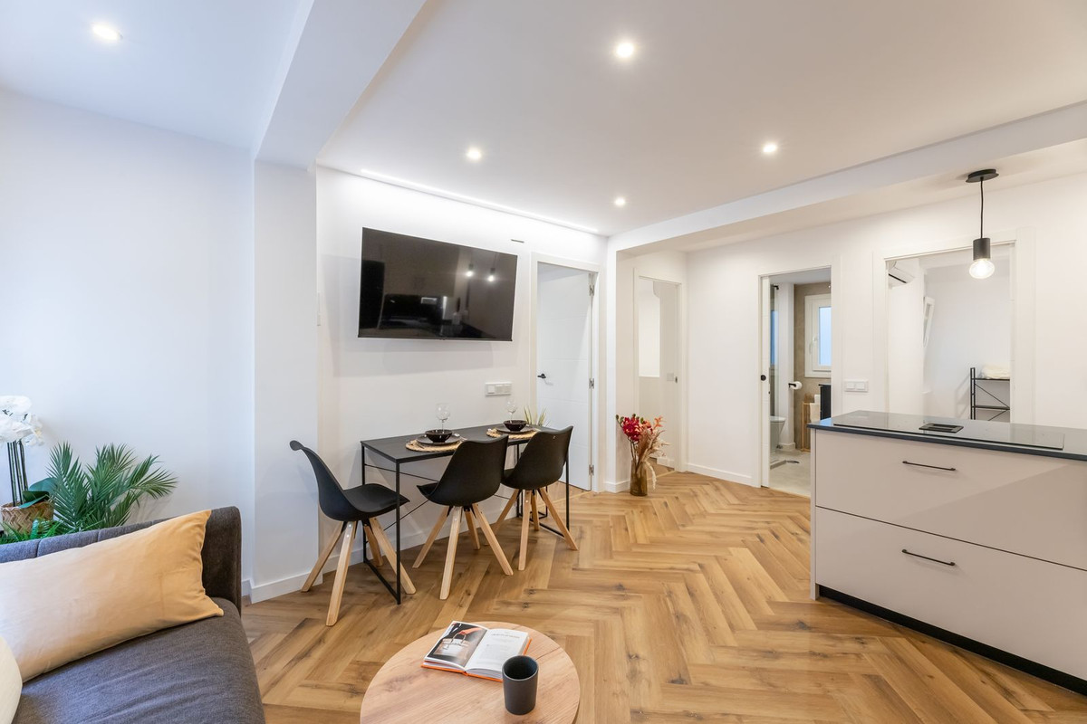 Se vende Apartamento Planta Media de 3 dormitorios en Costa Del Sol, Málaga, España