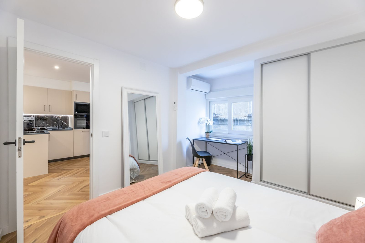 Se vende Apartamento Planta Media de 3 dormitorios en Costa Del Sol, Málaga, España