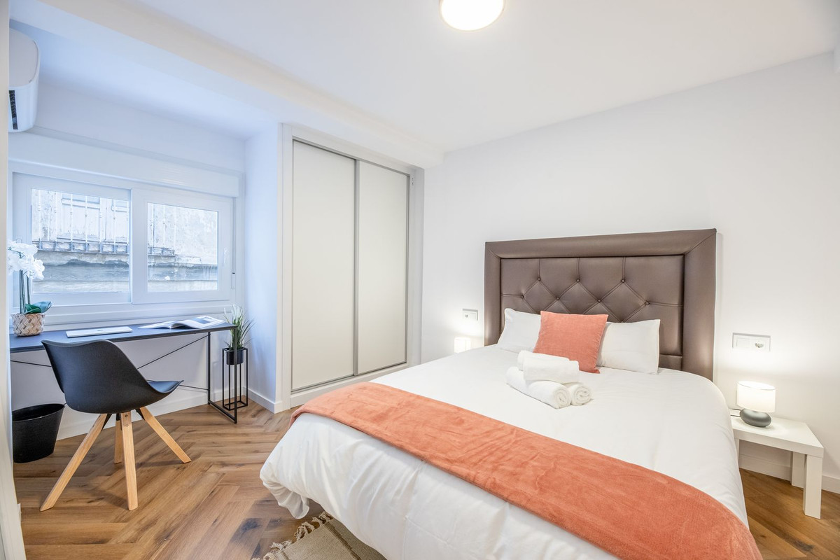 Se vende Apartamento Planta Media de 3 dormitorios en Costa Del Sol, Málaga, España