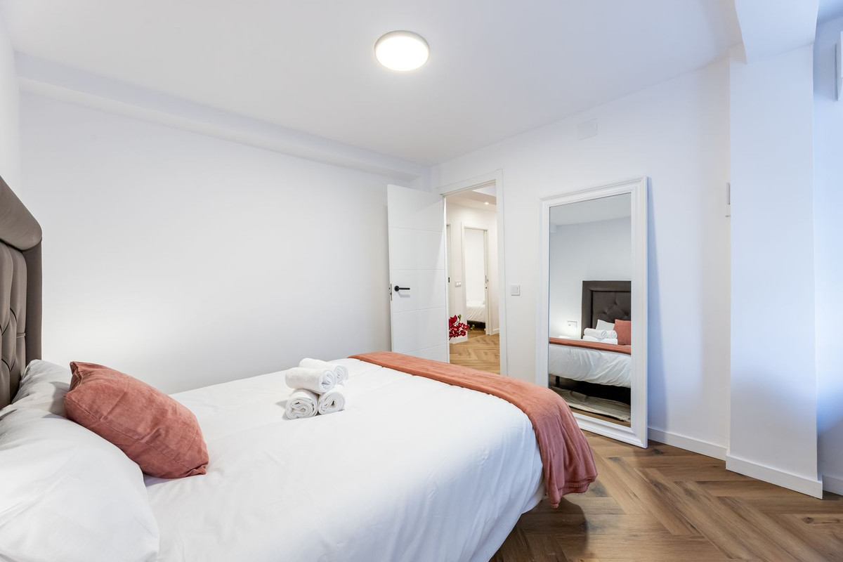 Se vende Apartamento Planta Media de 3 dormitorios en Costa Del Sol, Málaga, España