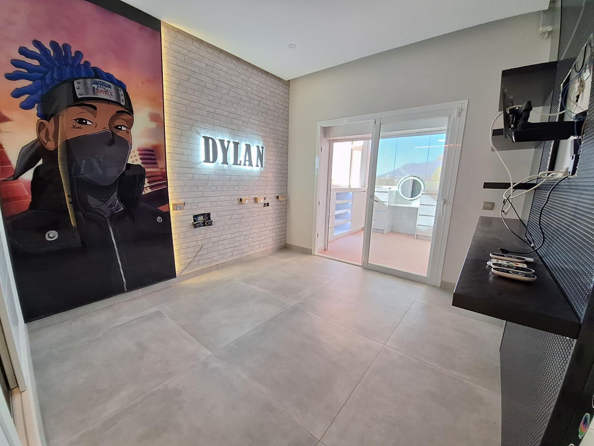 Se vende Apartamento Planta Media de 2 dormitorios en Costa Del Sol, Málaga, España