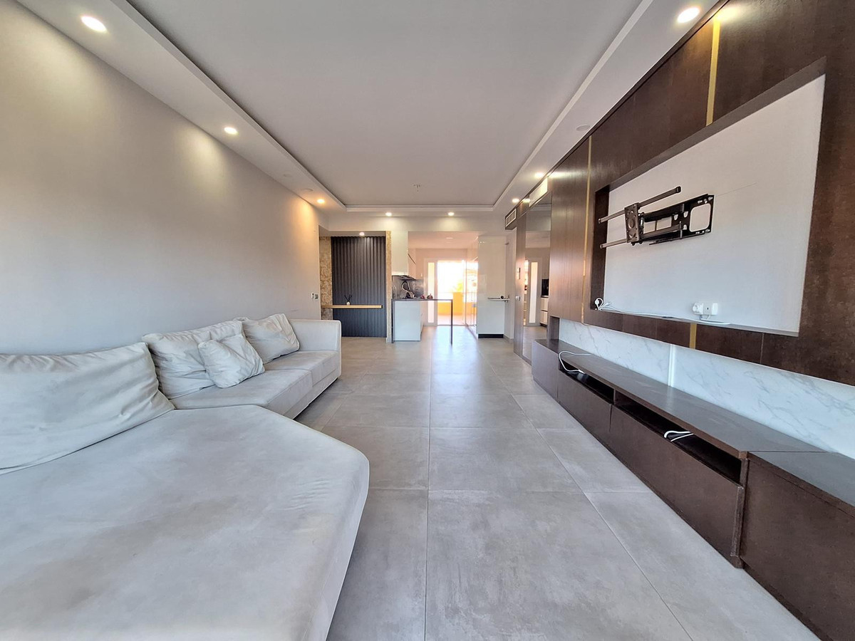 Se vende Apartamento Planta Media de 2 dormitorios en Costa Del Sol, Málaga, España