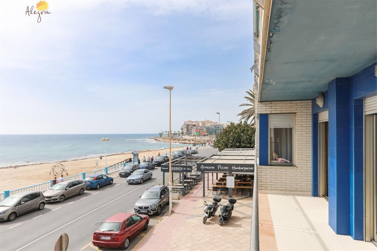 Se vende Apartamento Planta Media de 4 dormitorios en Costa Blanca, Alicante, España