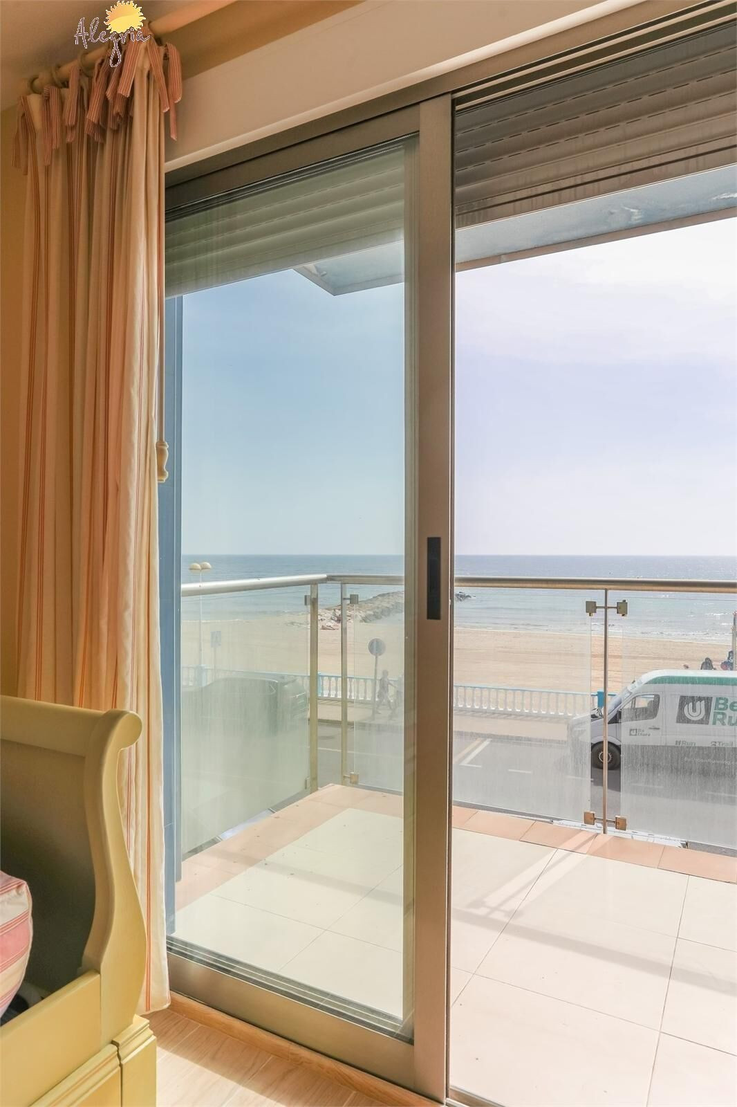 Se vende Apartamento Planta Media de 4 dormitorios en Costa Blanca, Alicante, España
