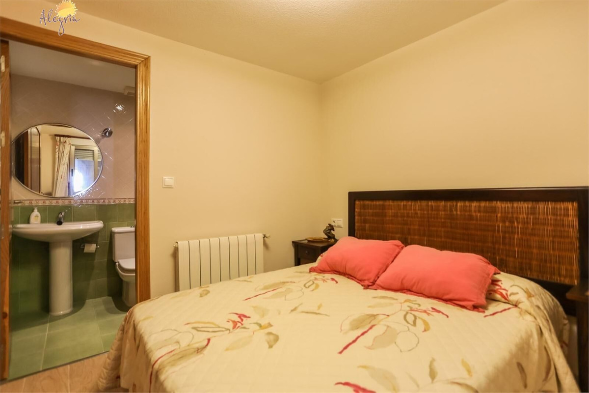 Se vende Apartamento Planta Media de 4 dormitorios en Costa Blanca, Alicante, España