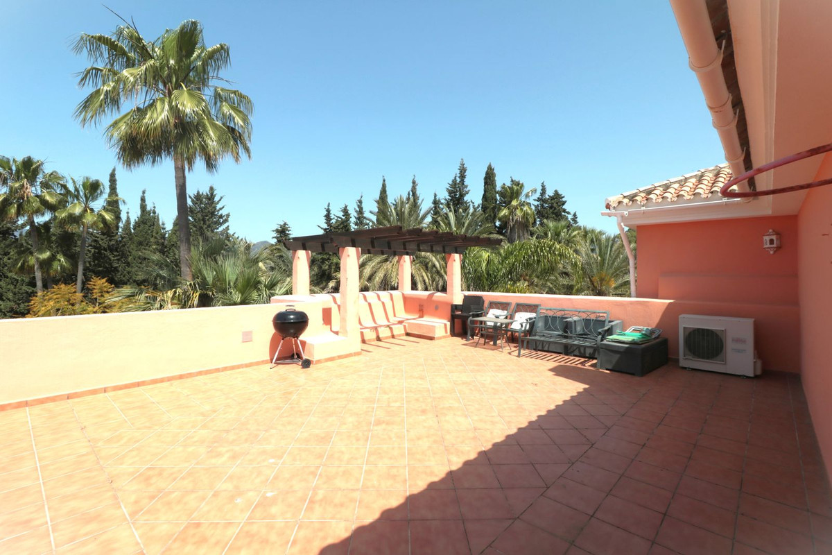 Se vende Apartamento en Planta Última de 2 dormitorios en Costa Del Sol, Málaga, España