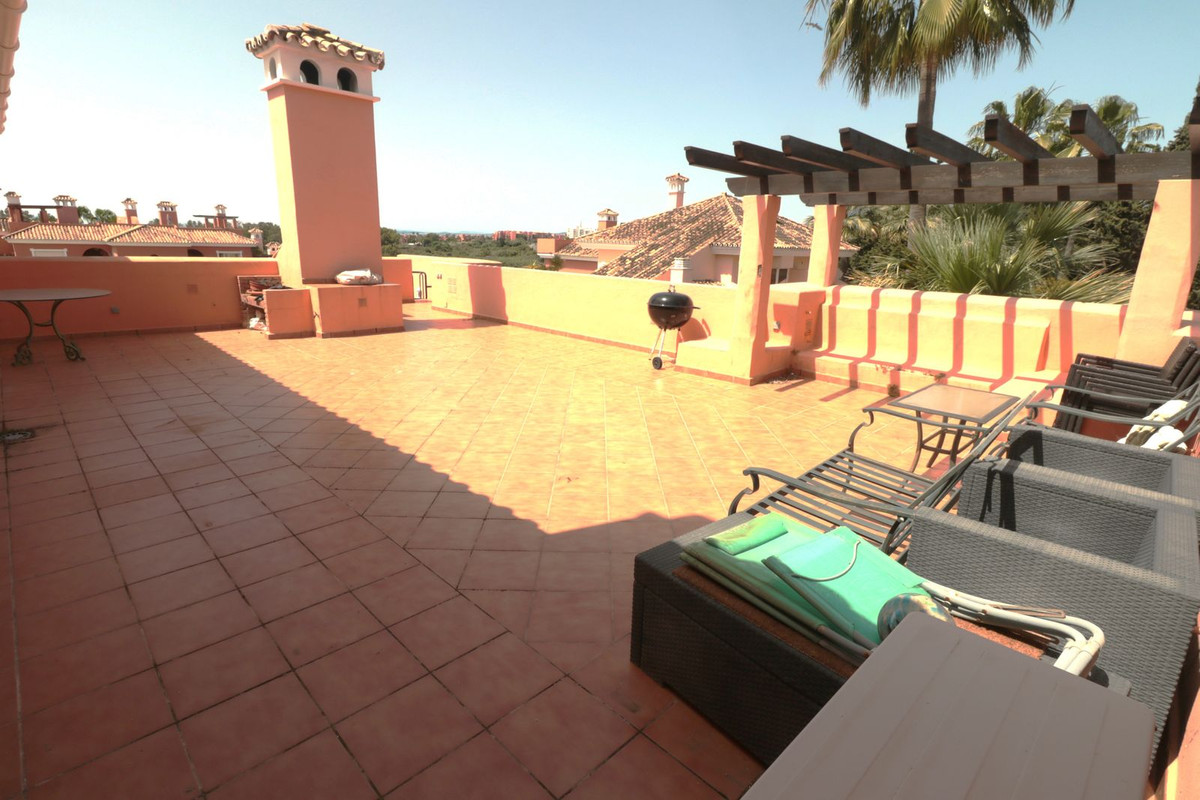 Se vende Apartamento en Planta Última de 2 dormitorios en Costa Del Sol, Málaga, España