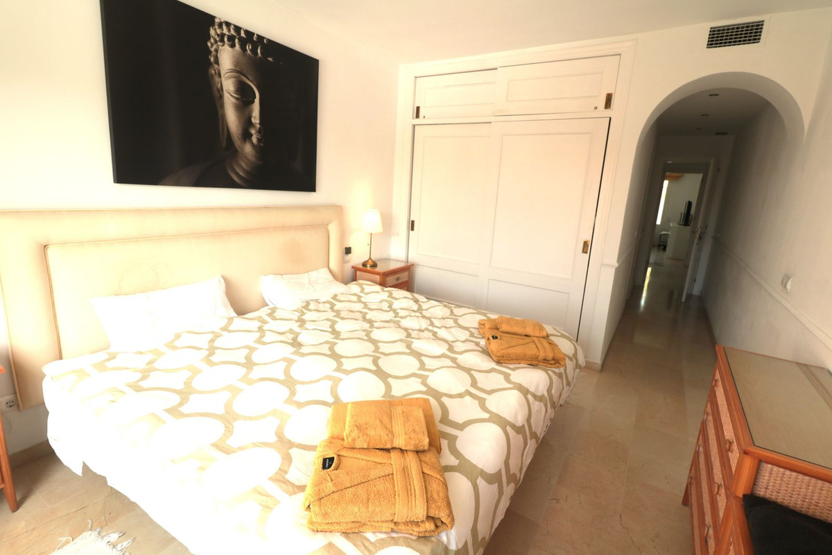 Se vende Apartamento en Planta Última de 2 dormitorios en Costa Del Sol, Málaga, España