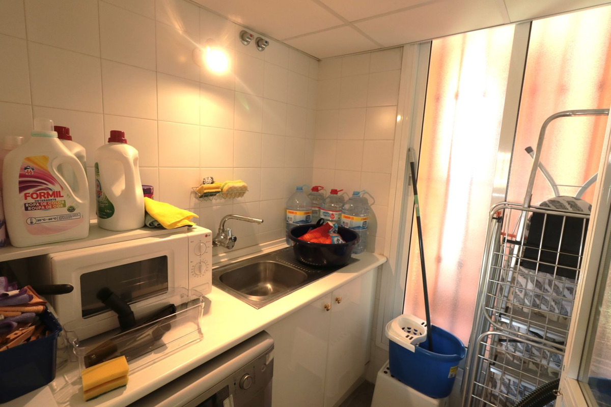 Se vende Apartamento en Planta Última de 2 dormitorios en Costa Del Sol, Málaga, España