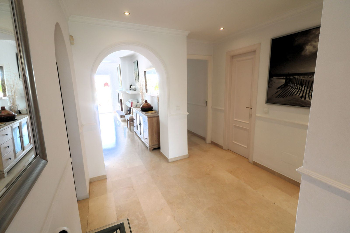 Se vende Apartamento en Planta Última de 2 dormitorios en Costa Del Sol, Málaga, España