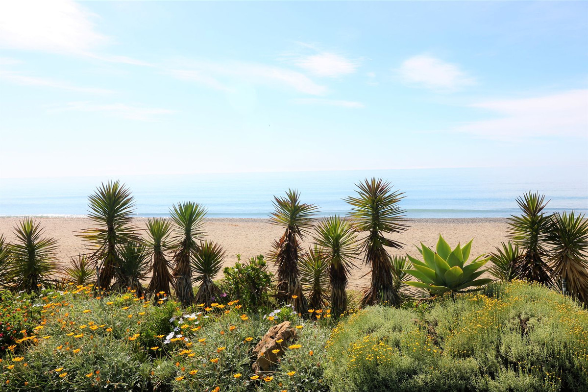 Se vende Apartamento en Planta Última de 2 dormitorios en Costa Del Sol, Málaga, España