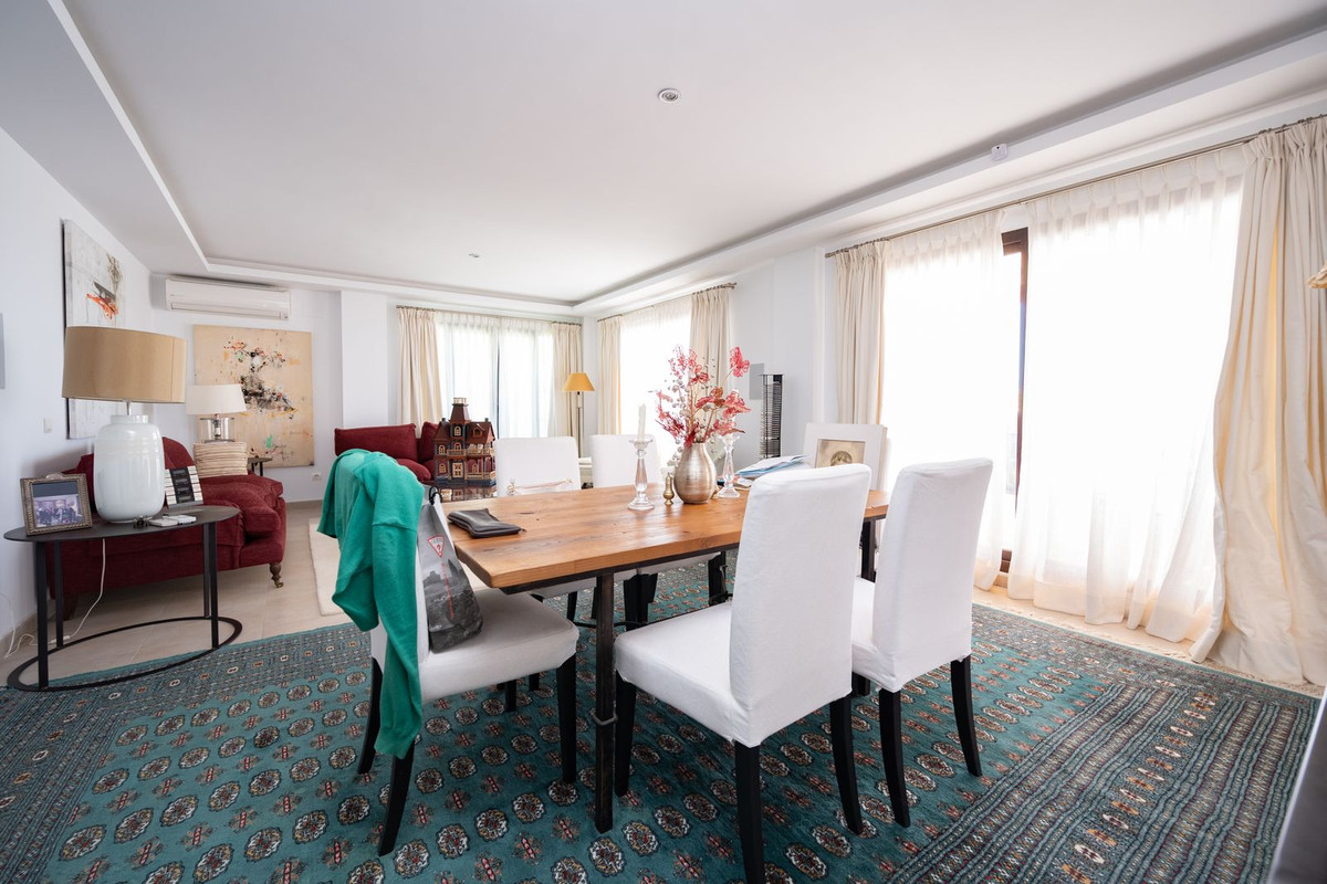 3 Bed Apartment for sale in Altos De Los Monteros Costa Del Sol, Málaga, Spain
