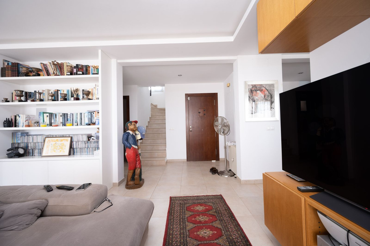 3 Bed Apartment for sale in Altos De Los Monteros Costa Del Sol, Málaga, Spain