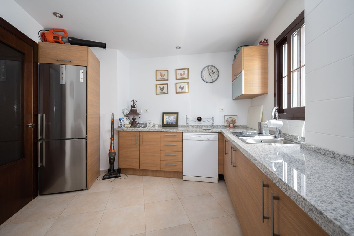 3 Bed Apartment for sale in Altos De Los Monteros Costa Del Sol, Málaga, Spain