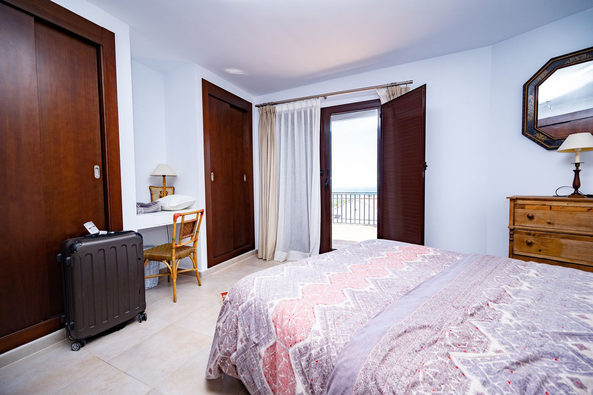 3 Bed Apartment for sale in Altos De Los Monteros Costa Del Sol, Málaga, Spain
