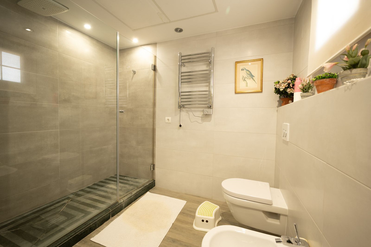 3 Bed Apartment for sale in Altos De Los Monteros Costa Del Sol, Málaga, Spain