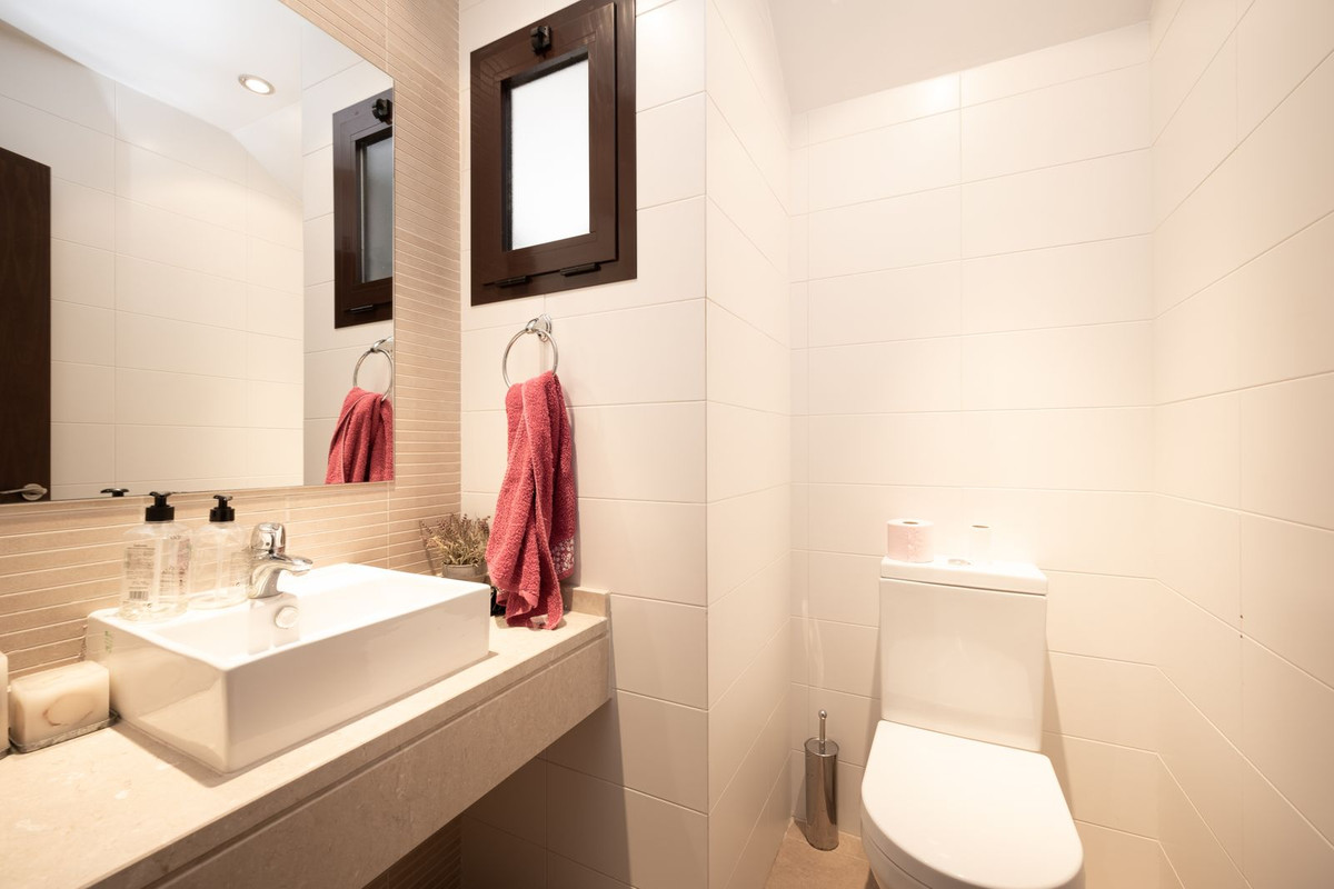 3 Bed Apartment for sale in Altos De Los Monteros Costa Del Sol, Málaga, Spain