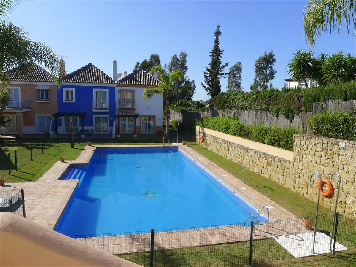 2 Bed Townhouse for sale in Aloha Costa Del Sol, Málaga, Spain