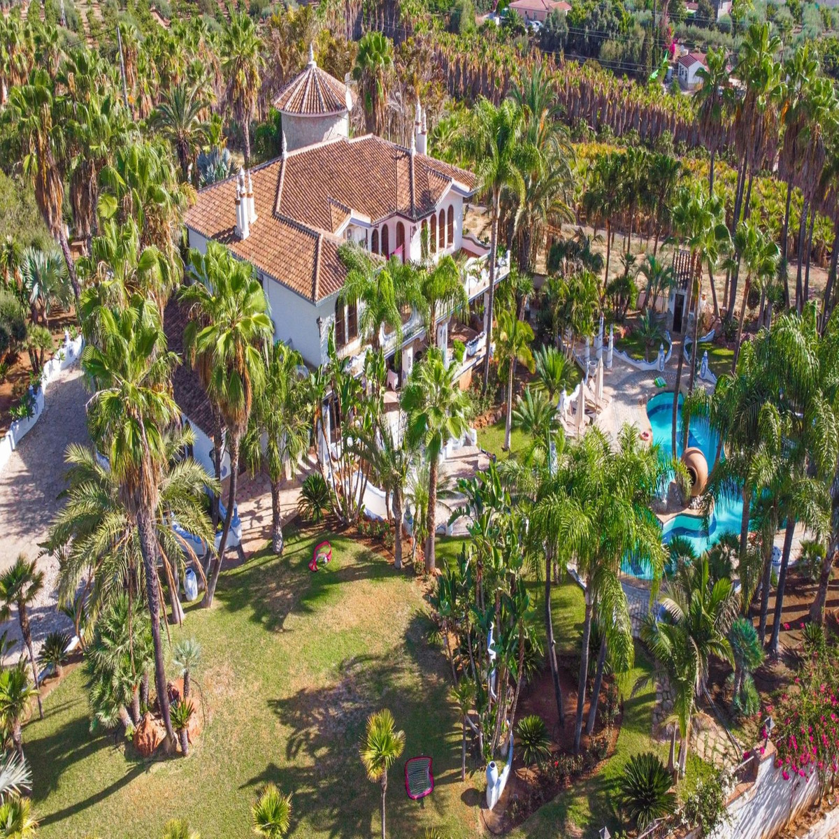 Se vende Finca - Cortijo de 6 dormitorios en Costa Del Sol, Málaga, España