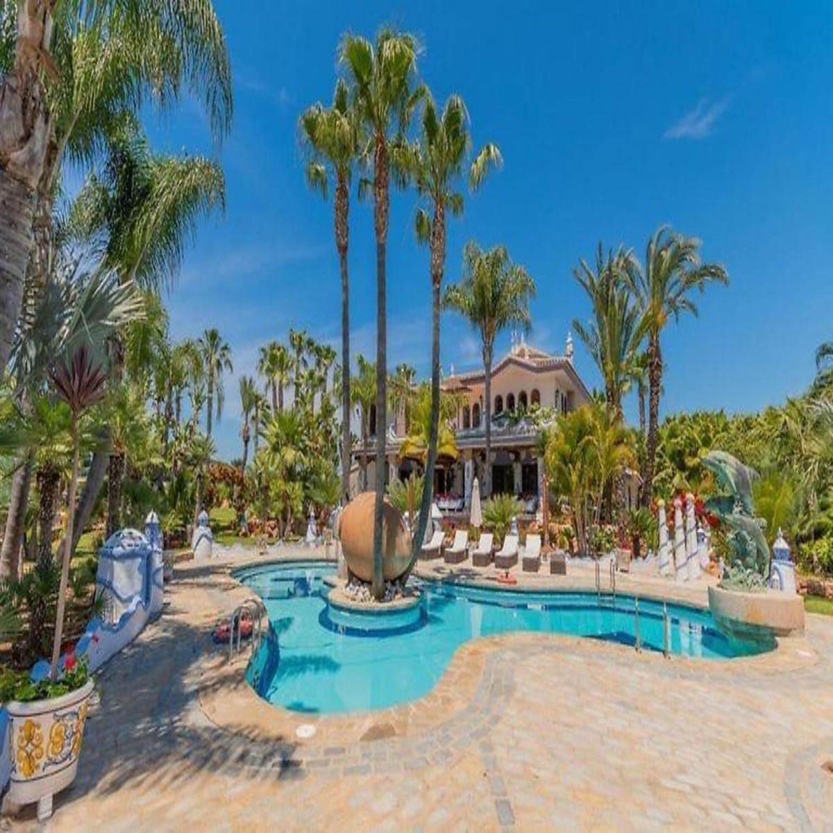 Se vende Finca - Cortijo de 6 dormitorios en Costa Del Sol, Málaga, España
