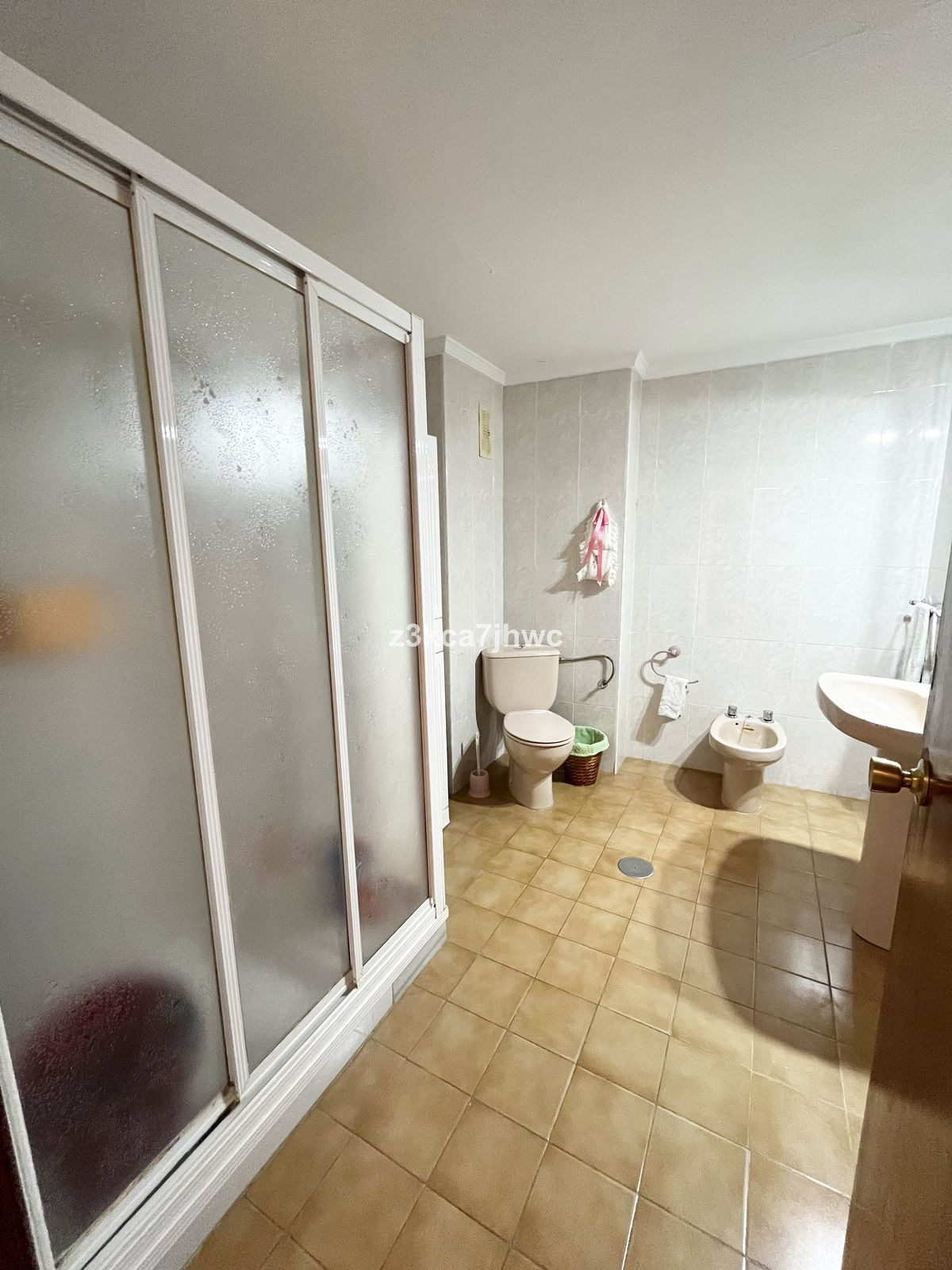 Se vende Apartamento Planta Baja de 3 dormitorios en Costa Del Sol, Málaga, España