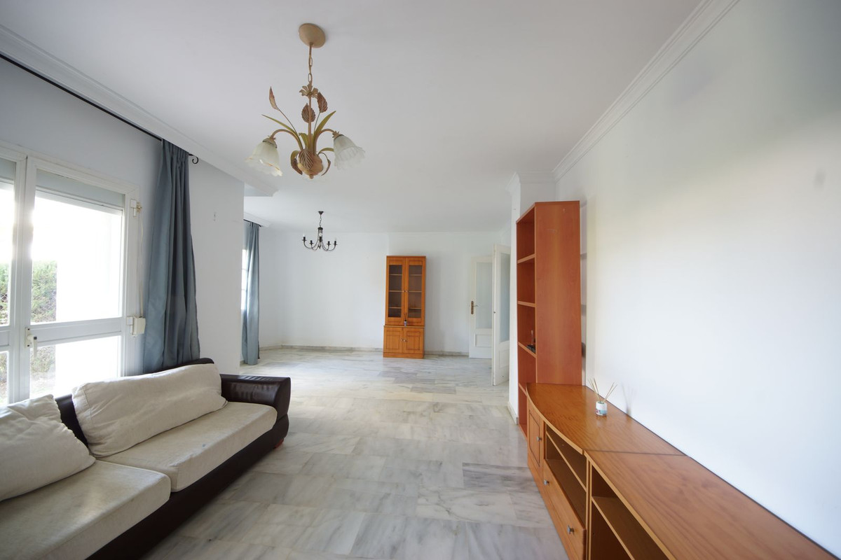 2 Bed Apartment for sale in Estepona Costa Del Sol, Málaga, Spain
