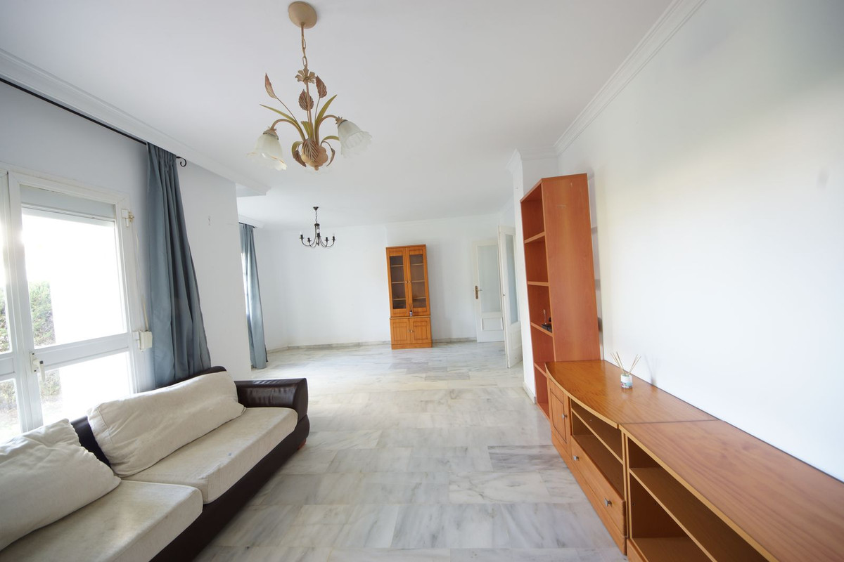 2 Bed Apartment for sale in Estepona Costa Del Sol, Málaga, Spain