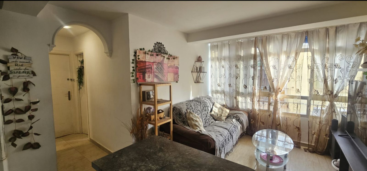 4 Bed Apartment for sale in Fuengirola Costa Del Sol, Málaga, Spain