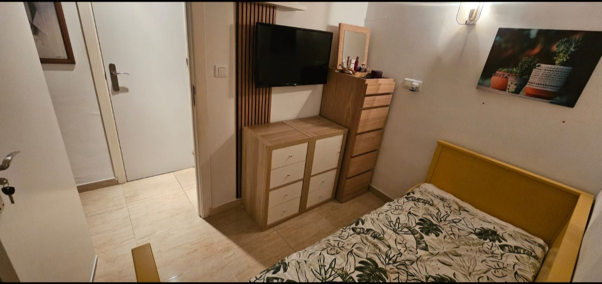 4 Bed Apartment for sale in Fuengirola Costa Del Sol, Málaga, Spain