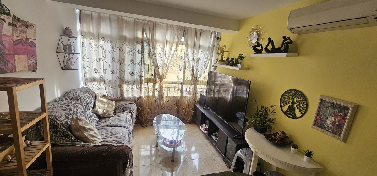 4 Bed Apartment for sale in Fuengirola Costa Del Sol, Málaga, Spain